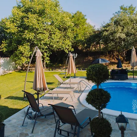 илиеви Villa *