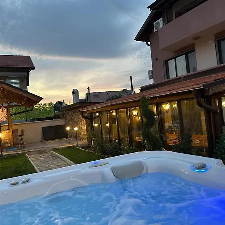 илиеви Villa