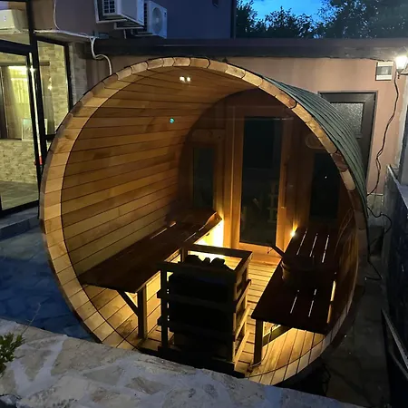 илиеви Villa *